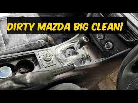 ASMR automovilístico, lavando el que puede ser el Mazda6 más sucio del mundo 1