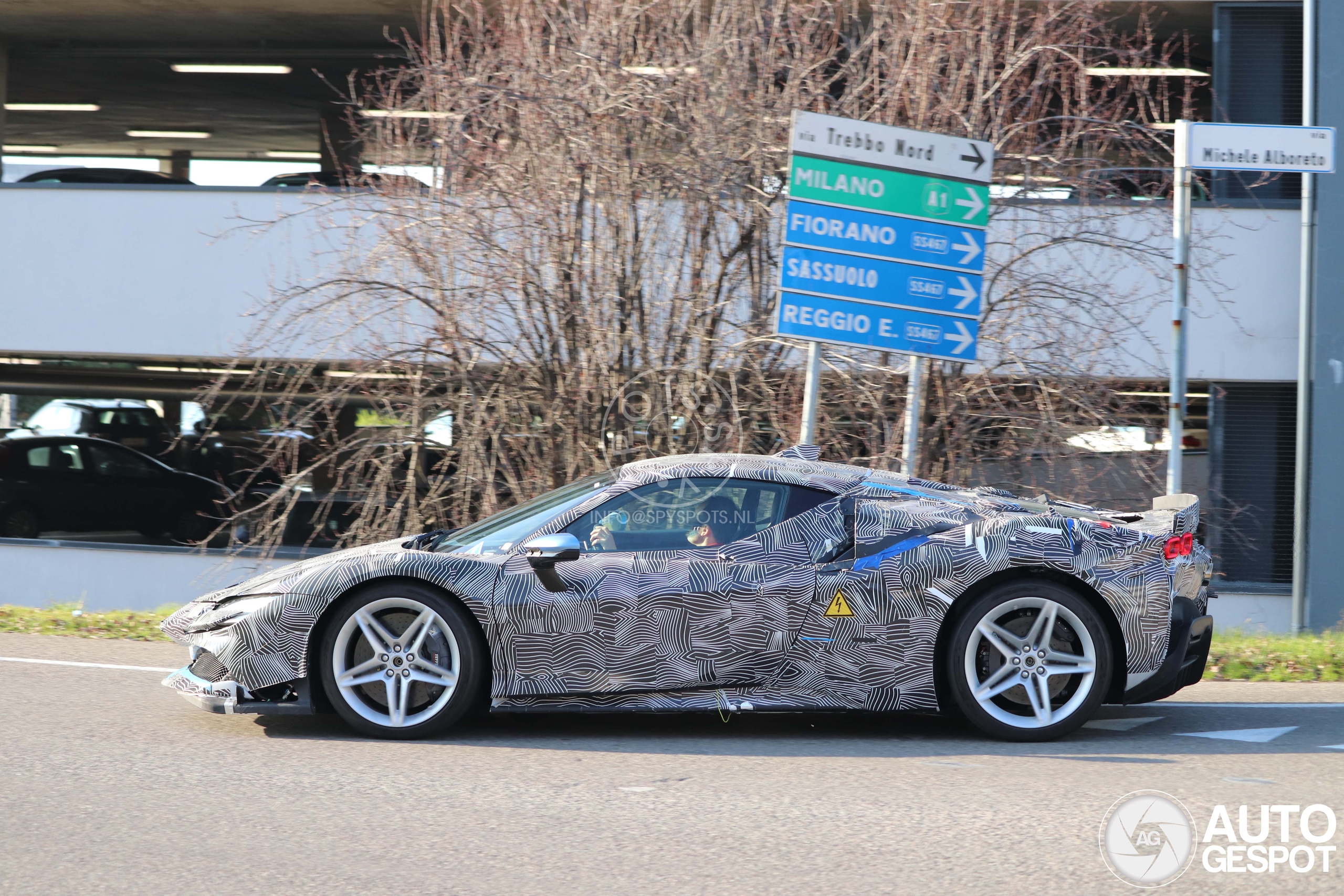 Ferrari sf90 stradale mule