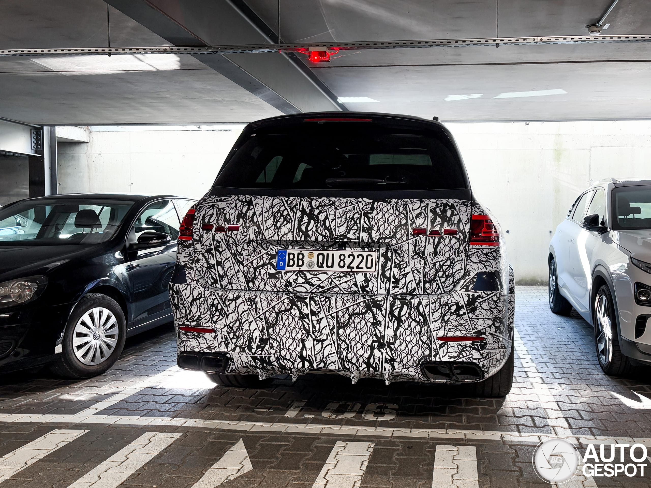 Mercedes-amg gls 63 x167 2025