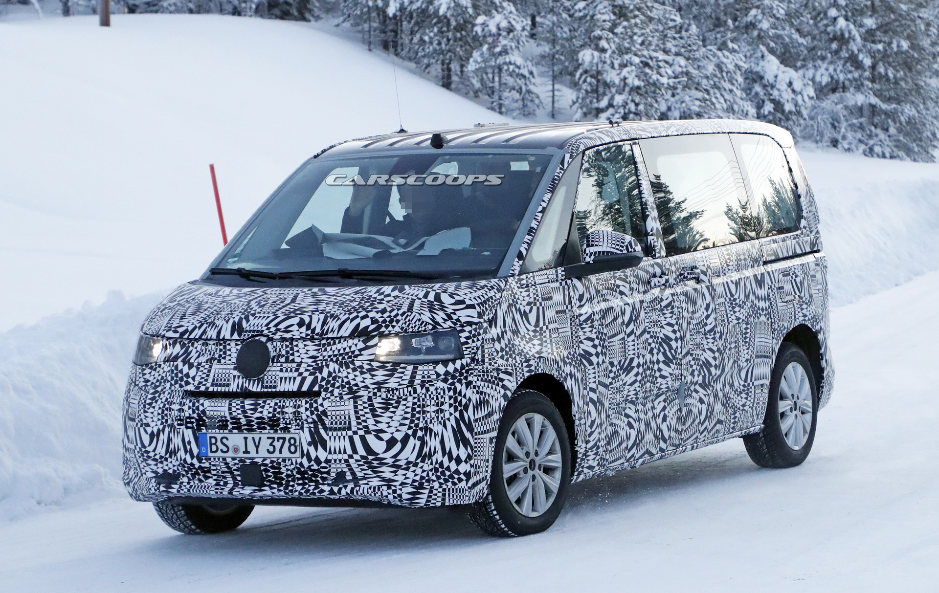Volkswagen multivan t7 (2021)