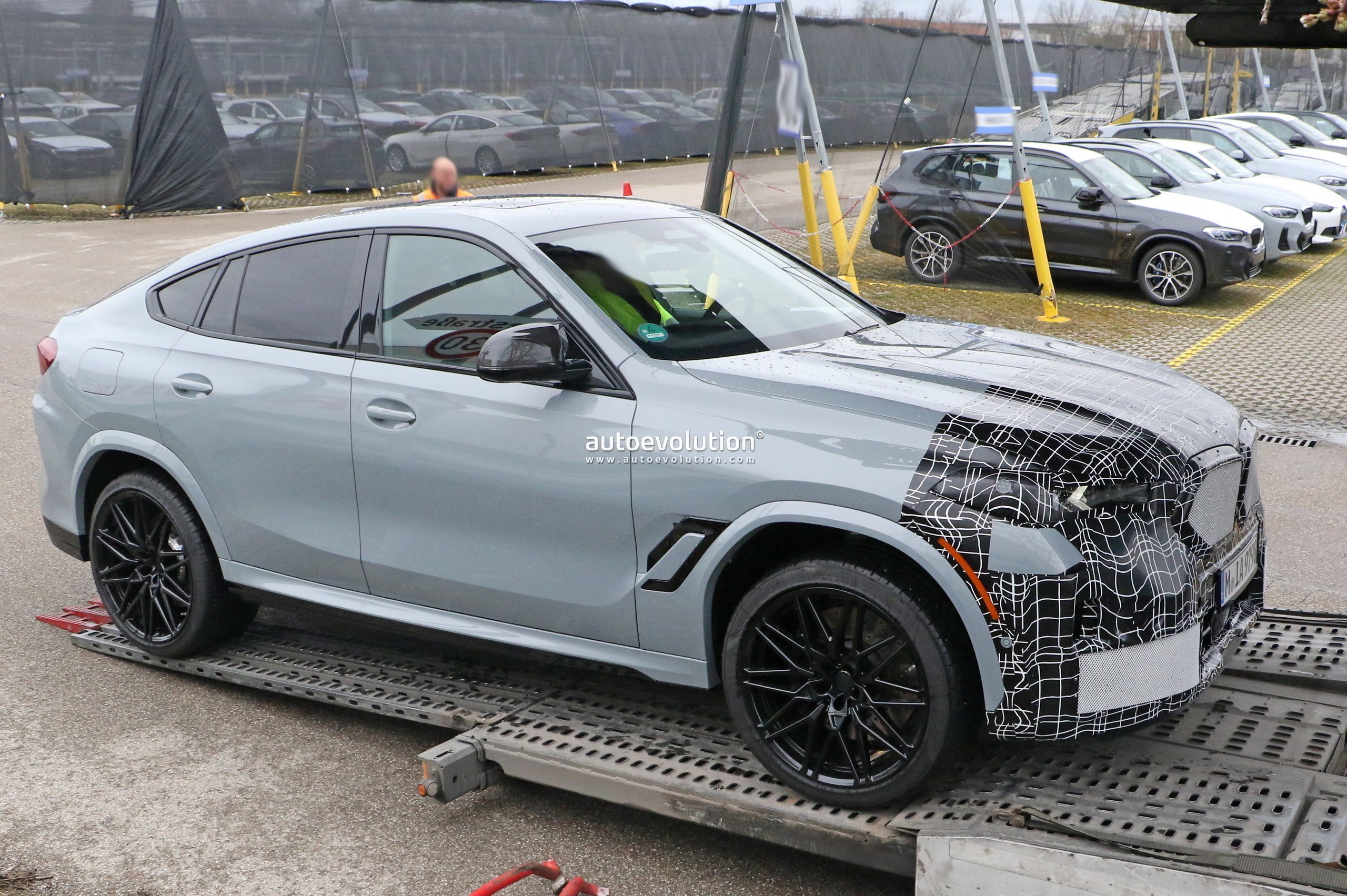 Bmw x6 mk3 [g06] lci (2023)
