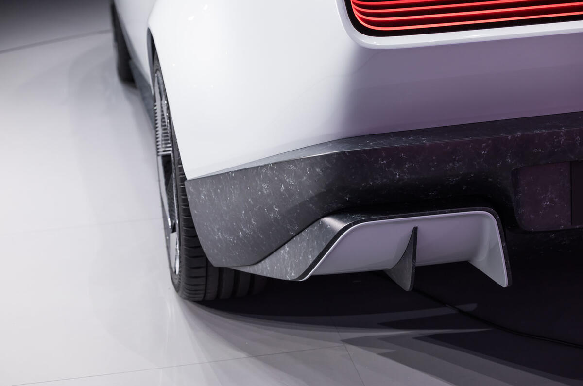 Honda 0 series saloon rear detail