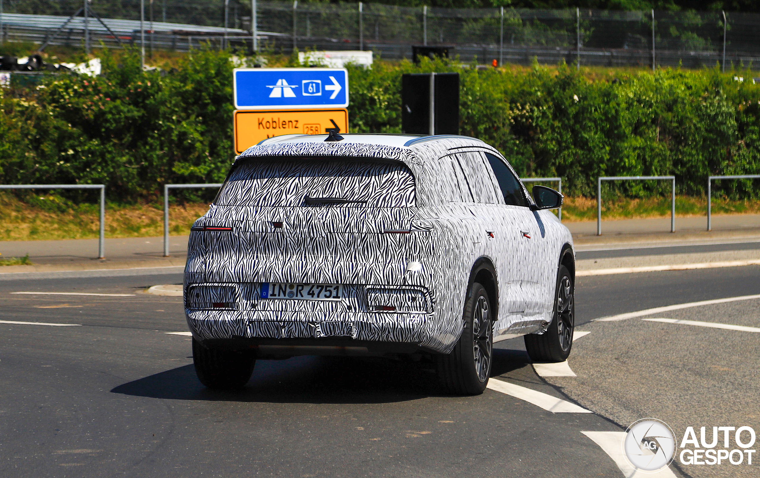 Audi q9 2027