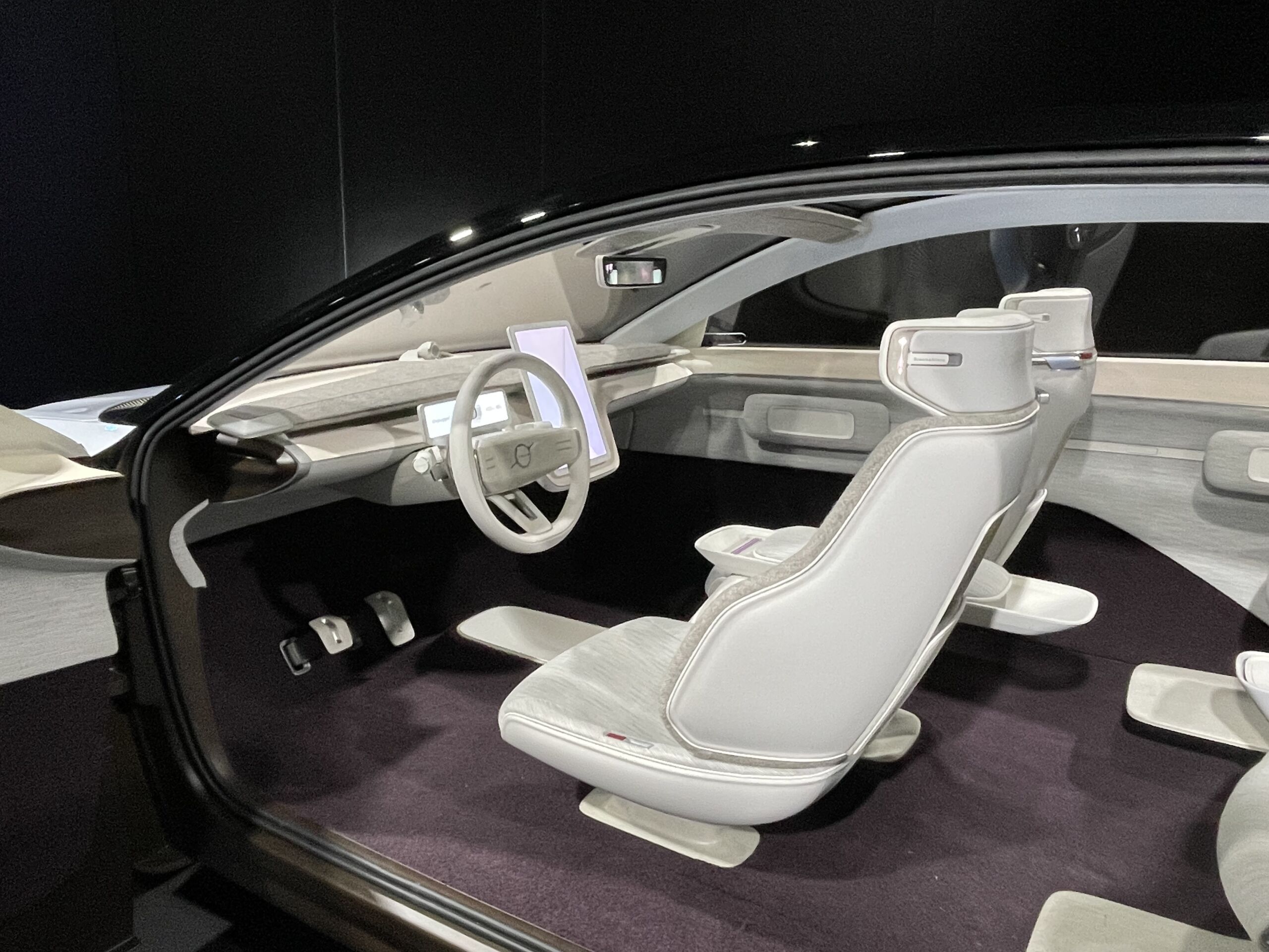 Volvo concept recharge (2021)