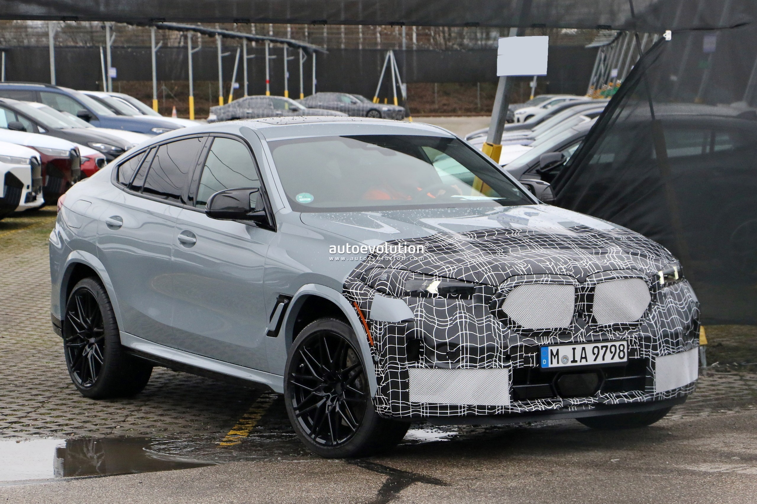 Bmw x6 mk3 [g06] lci (2023)