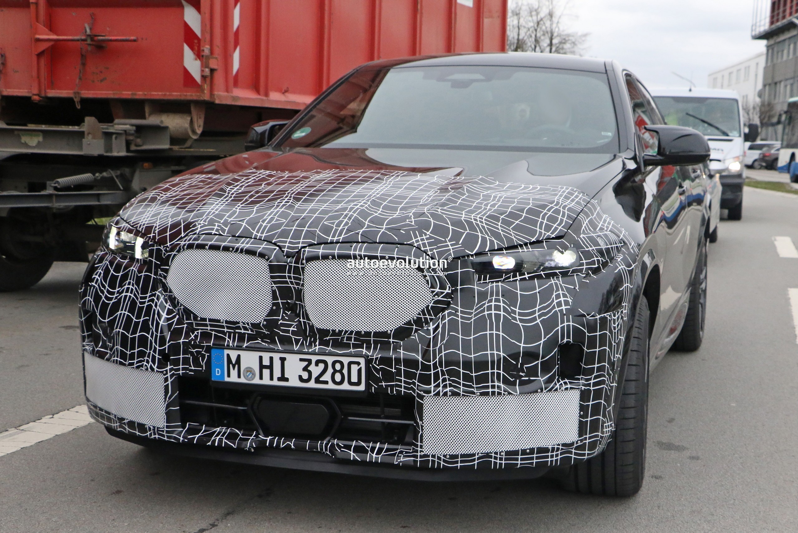 Bmw x6 mk3 [g06] lci (2023)
