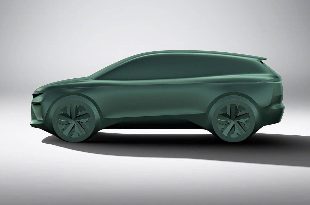 Skoda enyaq lado estático