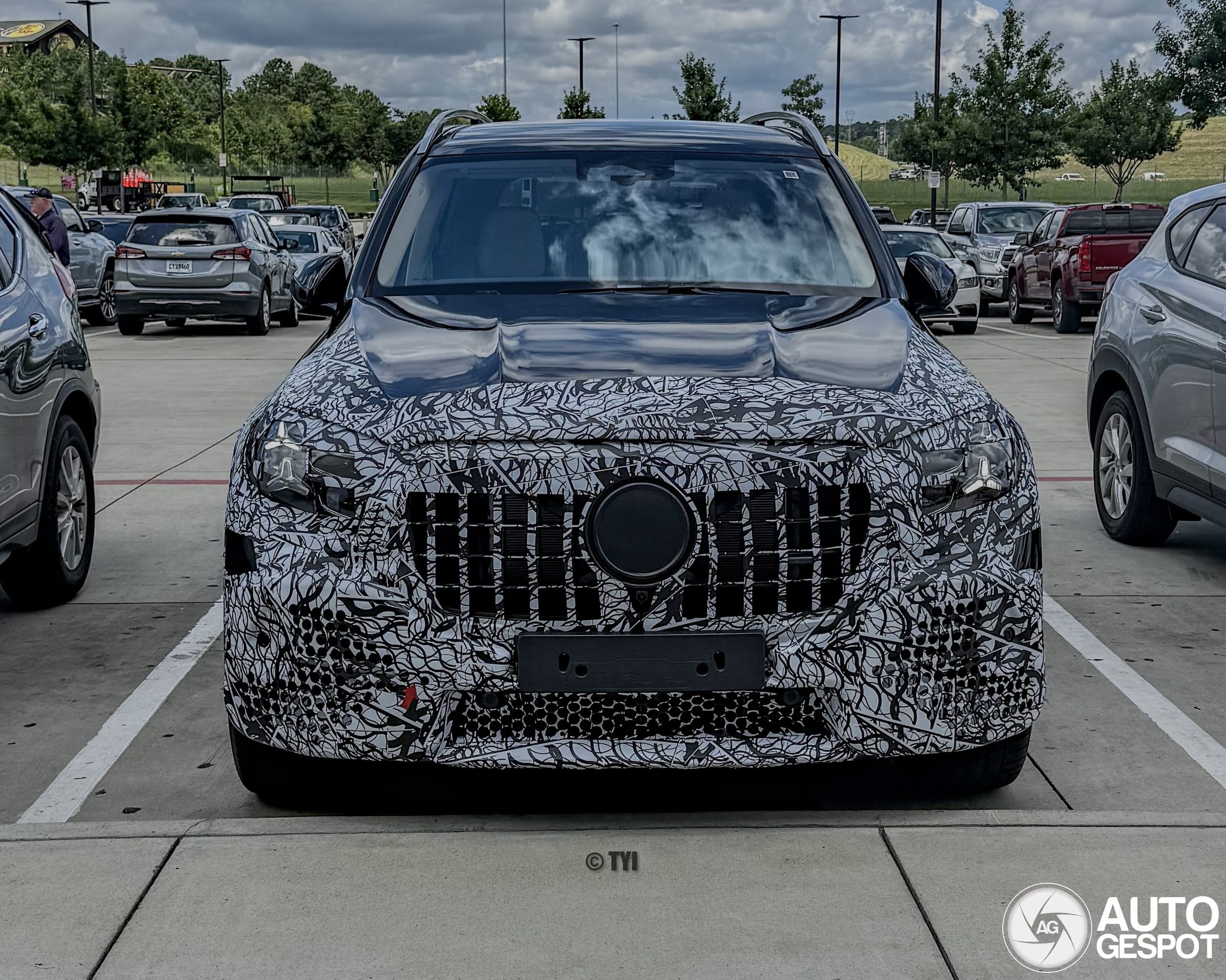 Mercedes-amg gls 63 x167 2025