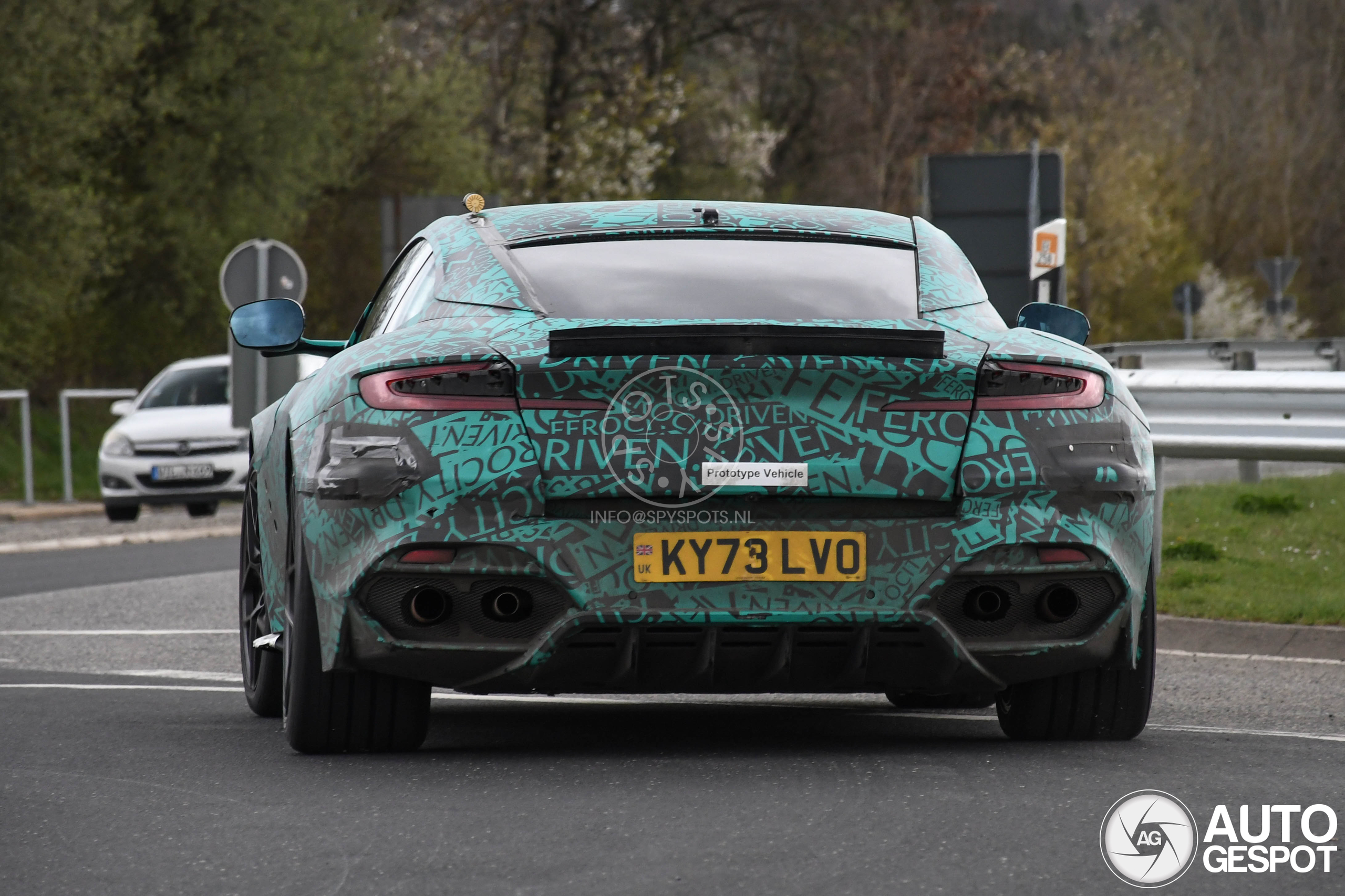 Aston martin dbs superleggera 2026