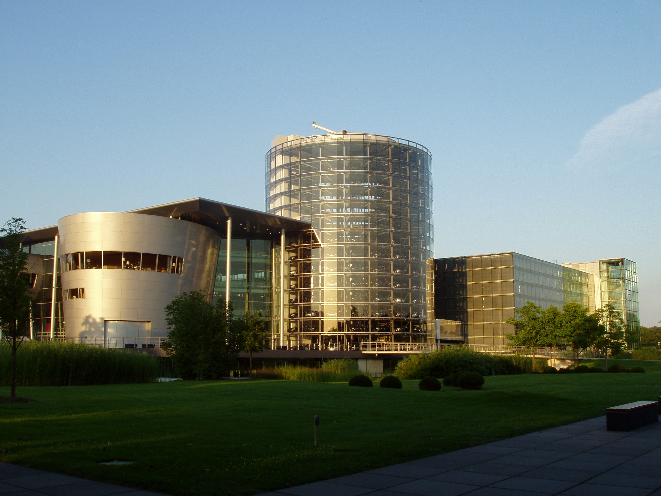 Die gläserne manufaktur (la fábrica de cristal)
