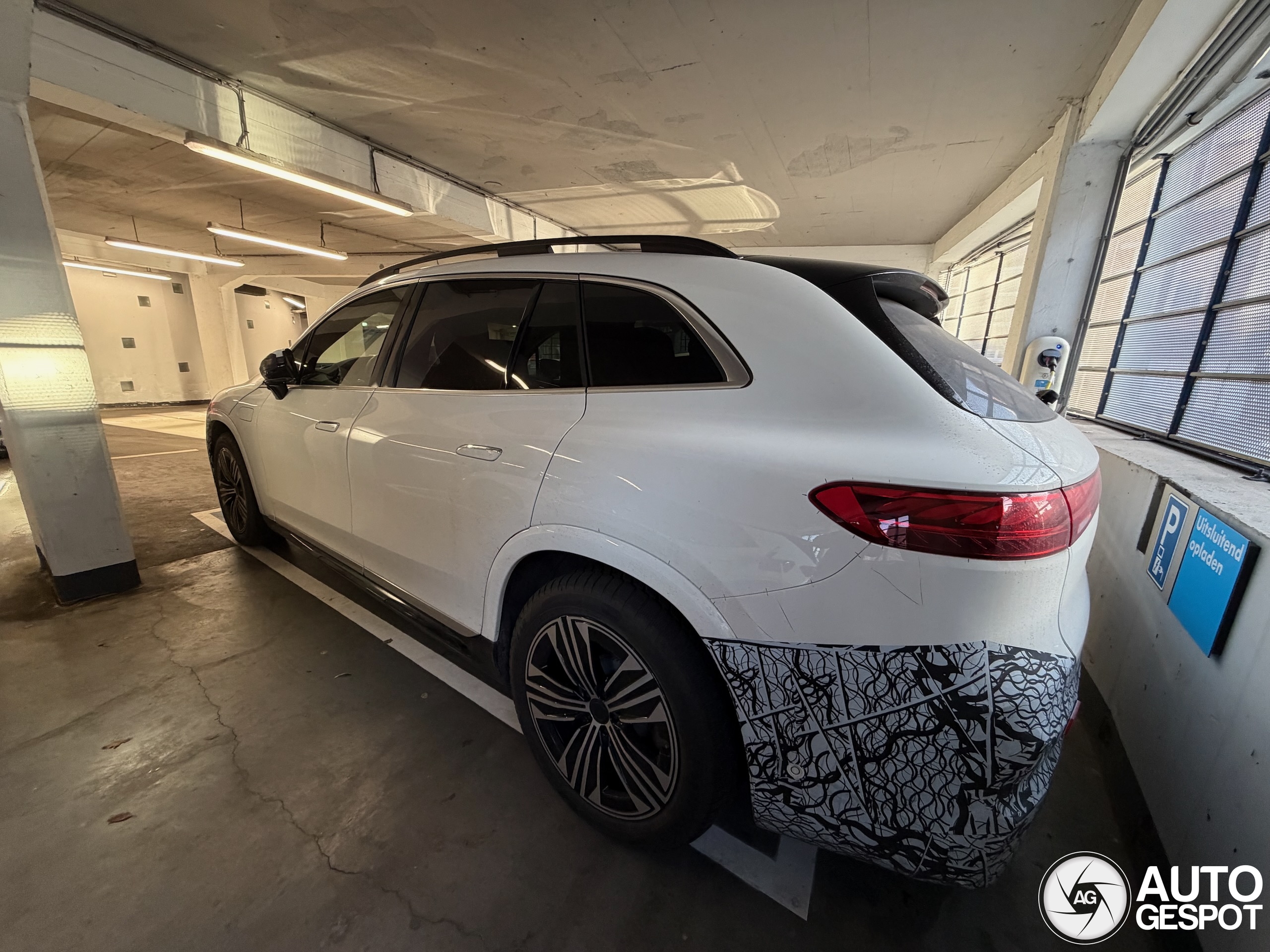 Mercedes-benz eqc suv 2025