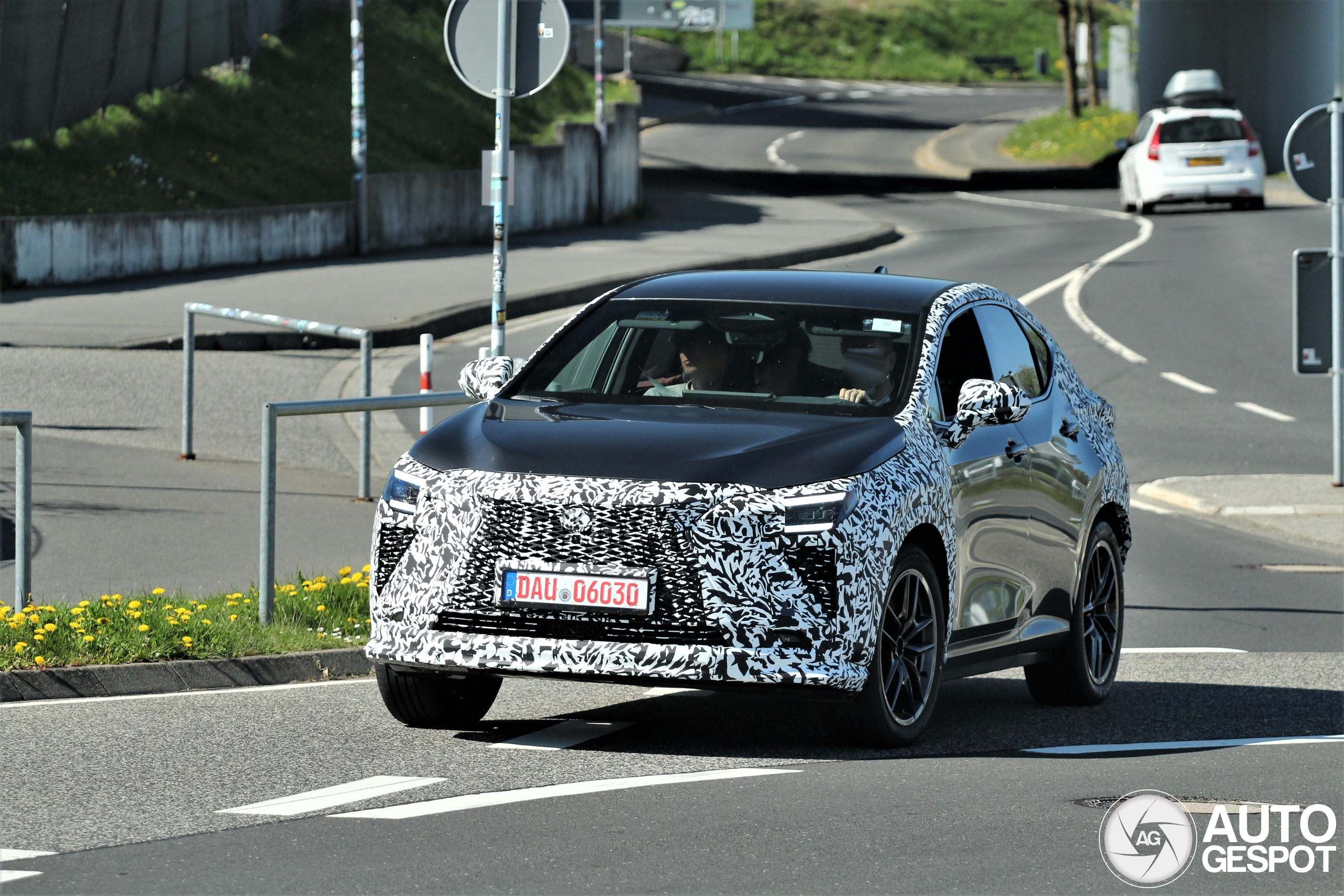 Lexus nx 2027