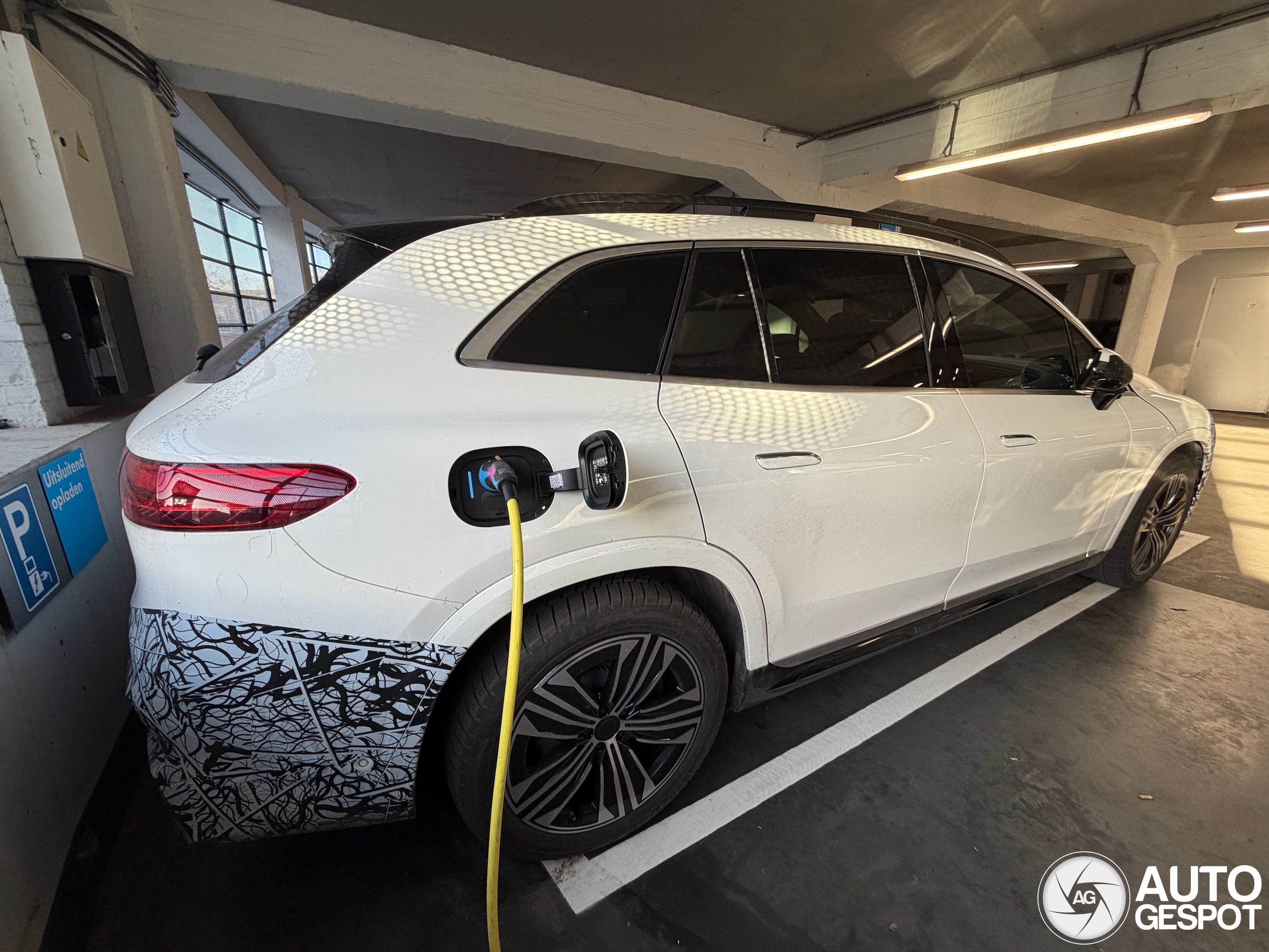 Mercedes-benz eqc suv 2025