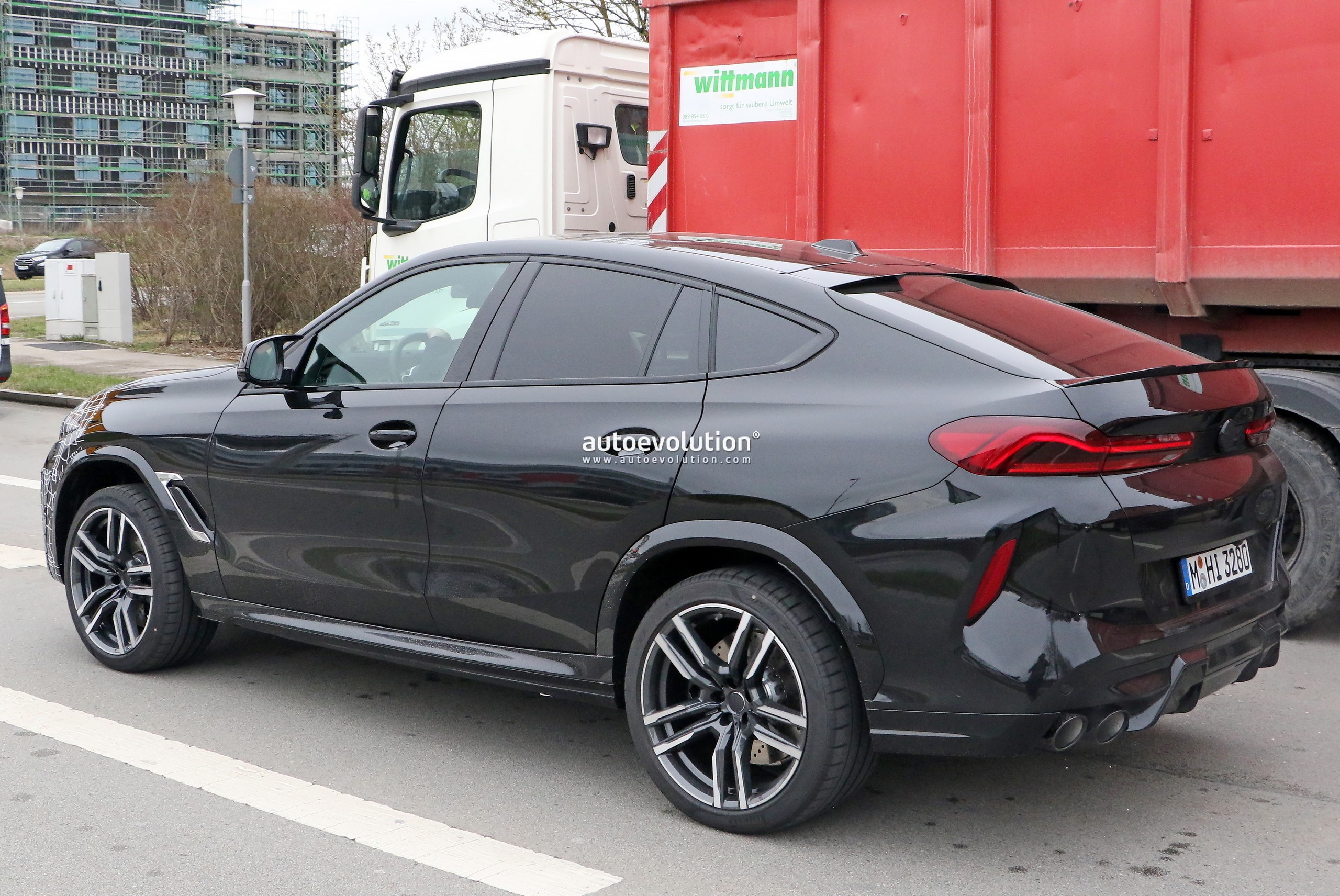 Bmw x6 mk3 [g06] lci (2023)