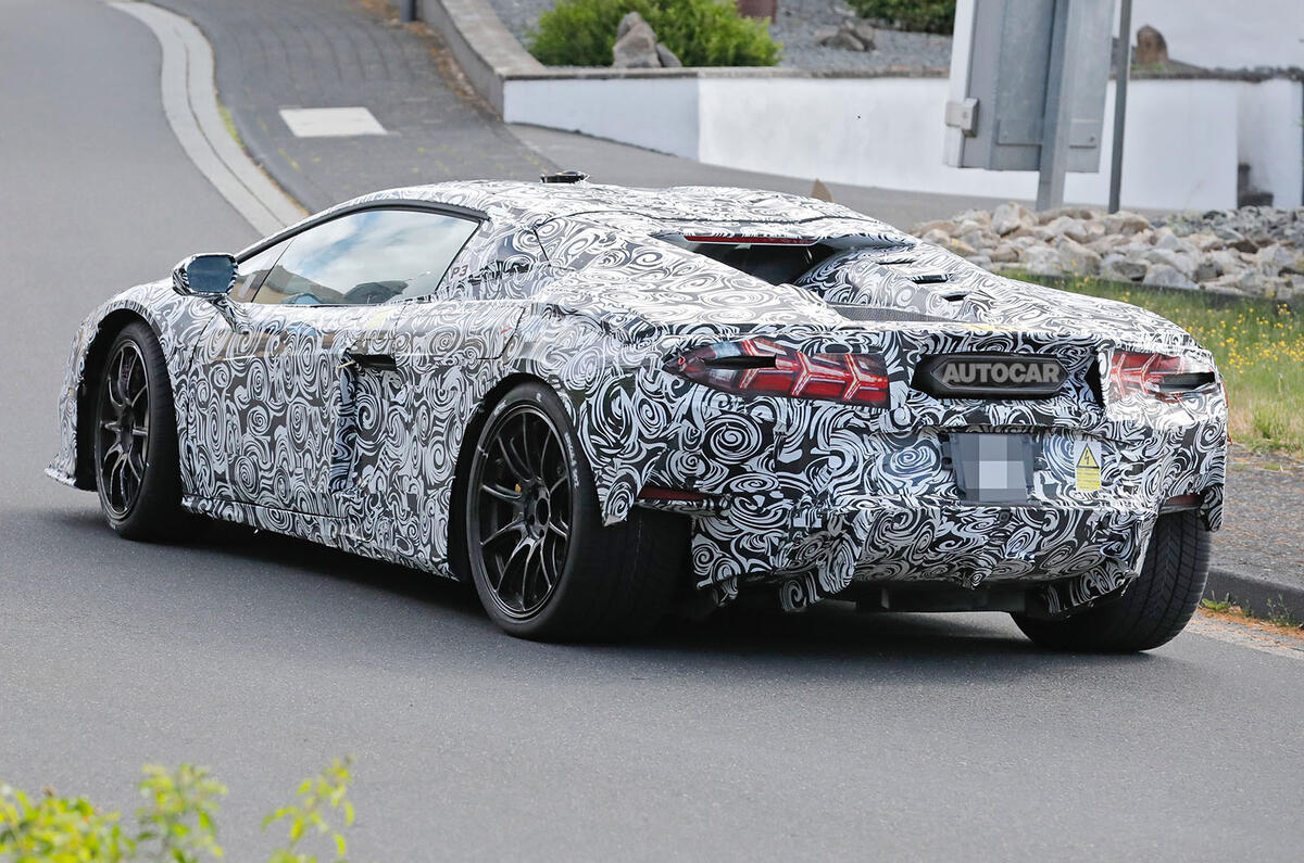 Lamborghini huracan sucesor trasero tres cuartos