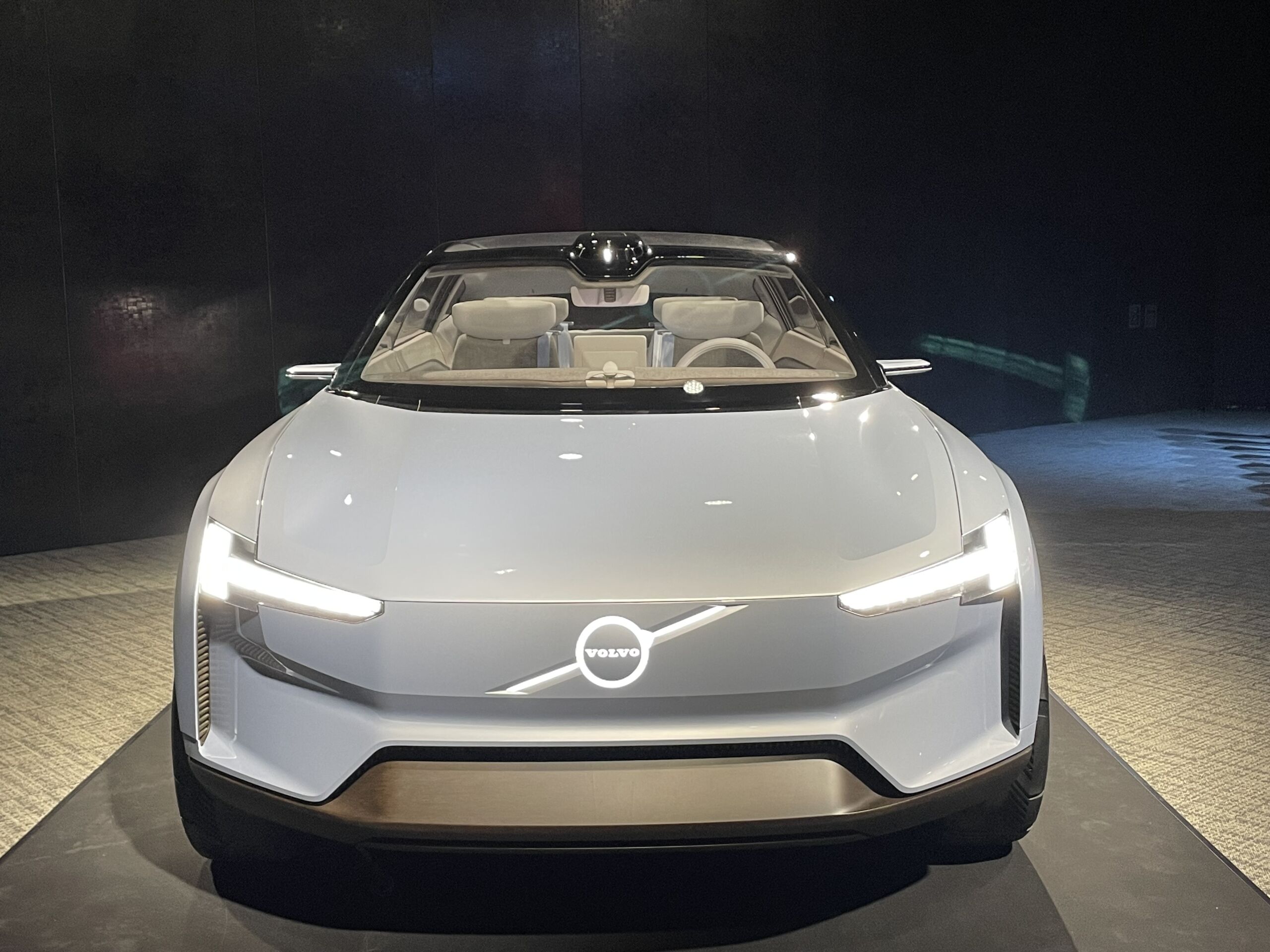 Volvo concept recharge (2021)