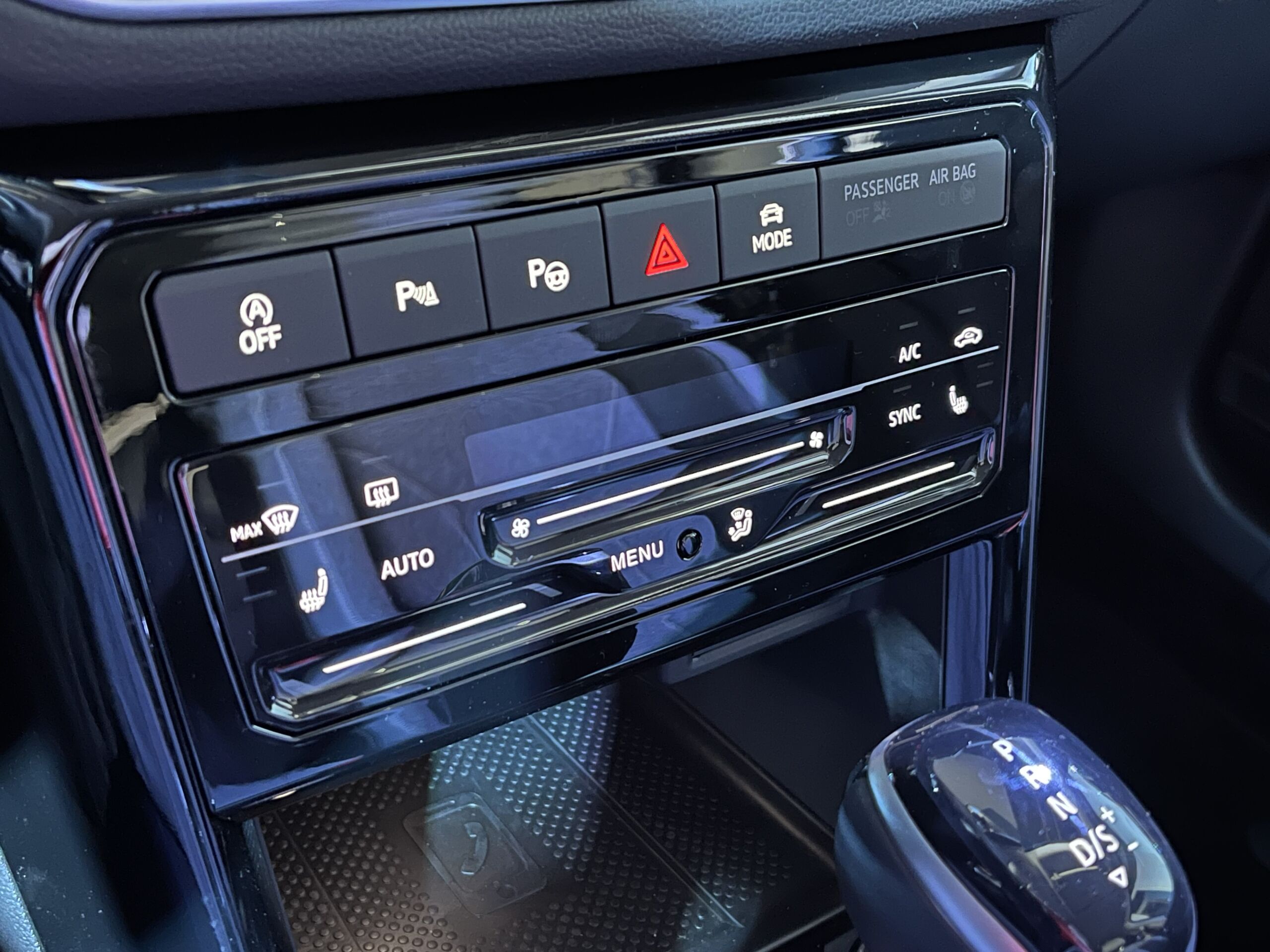 Volkswagen t-cross restyling (2023)