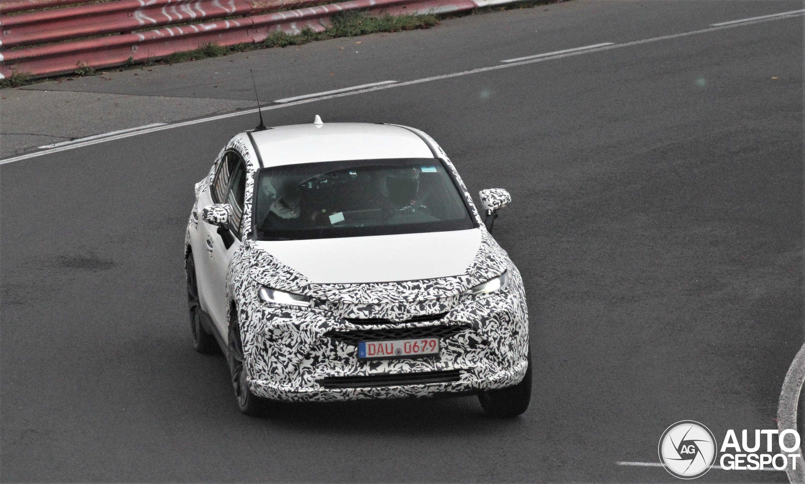 Toyota harrier 2027 mule