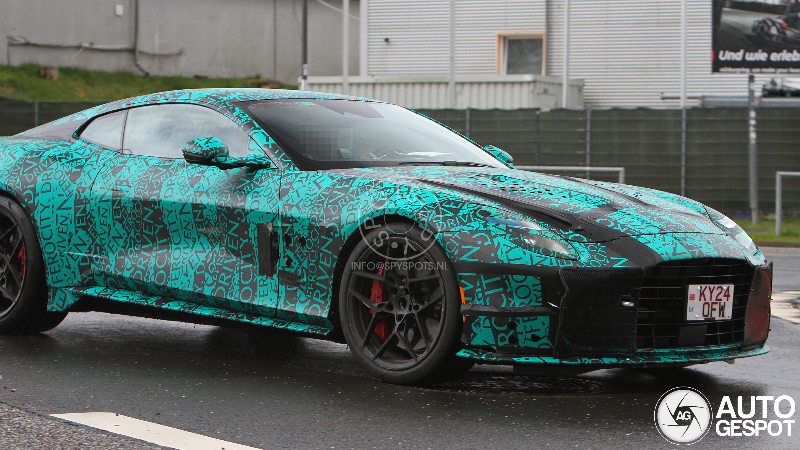 Aston martin vanquish 2025