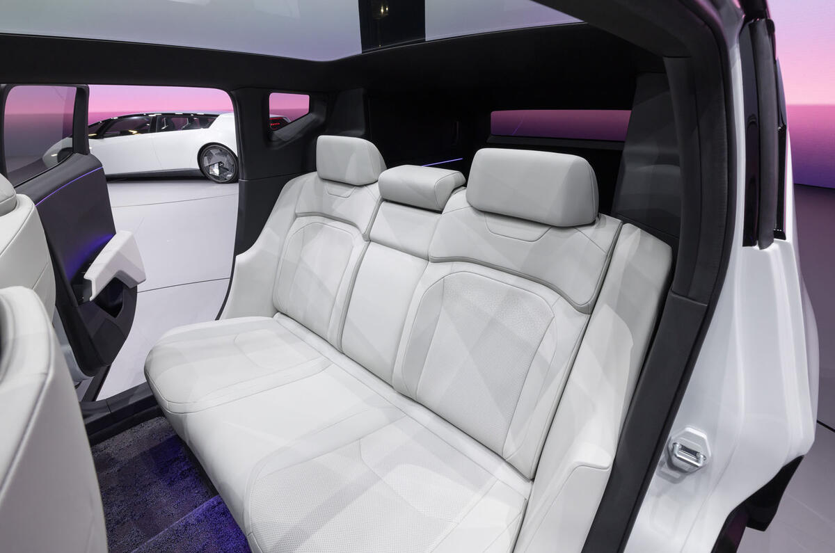 Honda 0 series suv rear seats