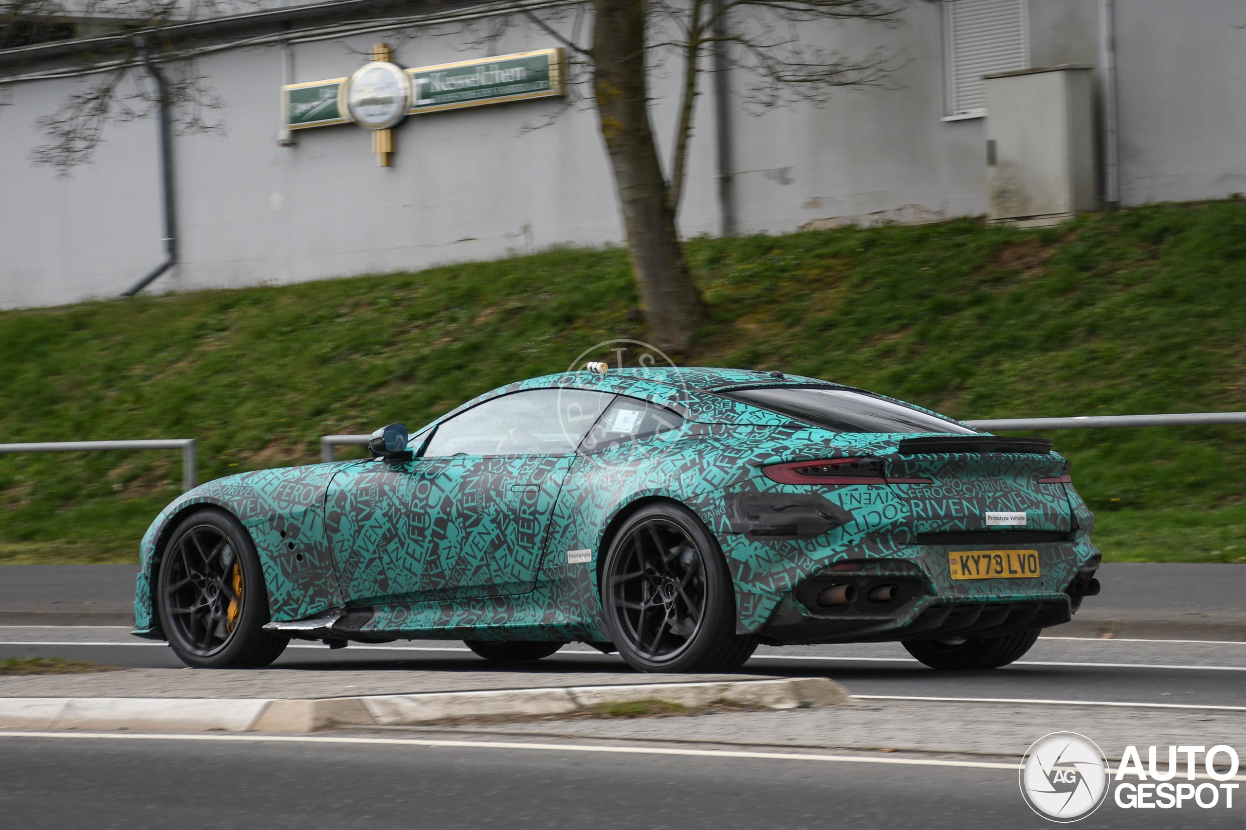 Aston martin dbs superleggera 2026