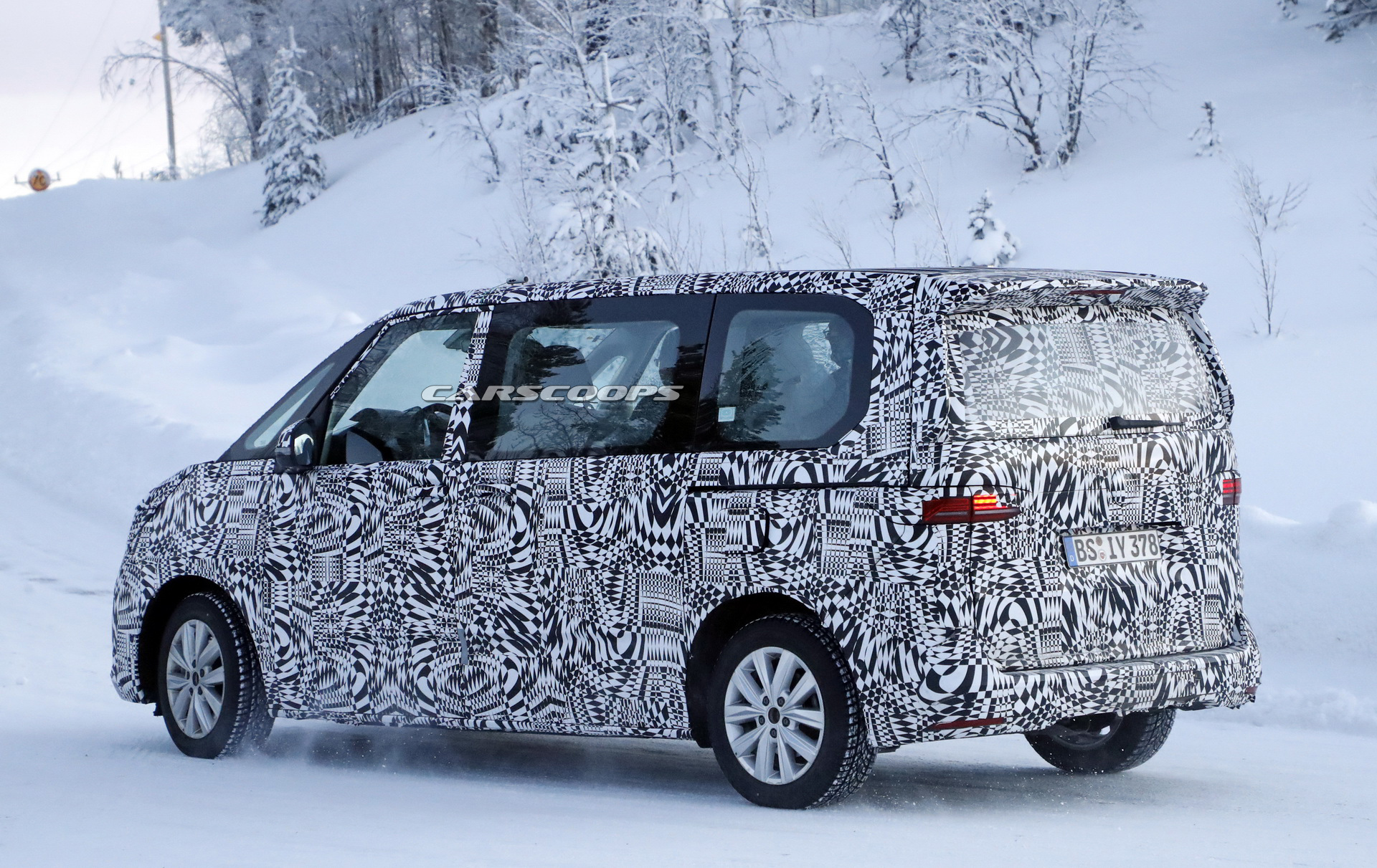 Volkswagen multivan t7 (2021)