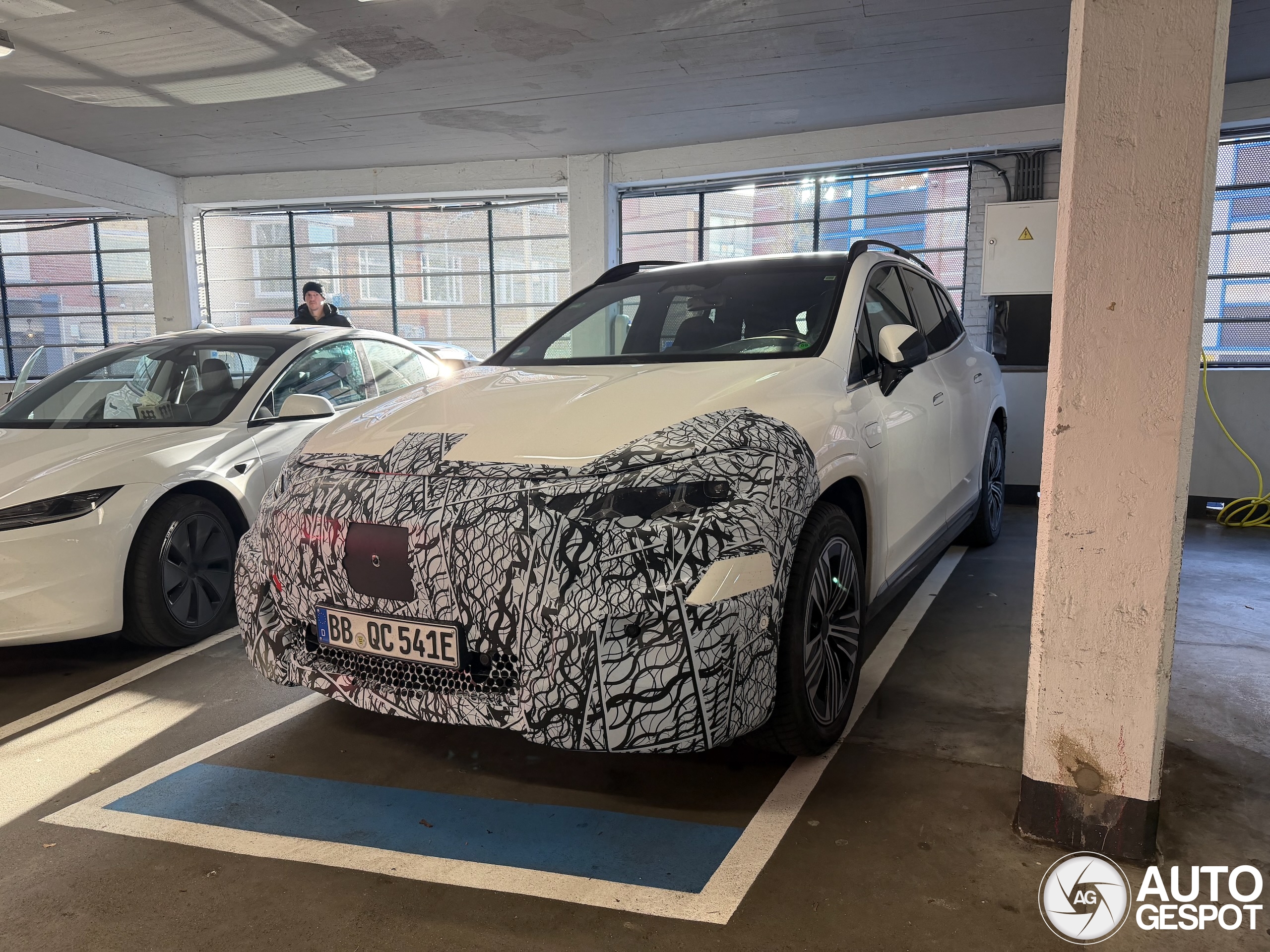 Mercedes-benz eqc suv 2025