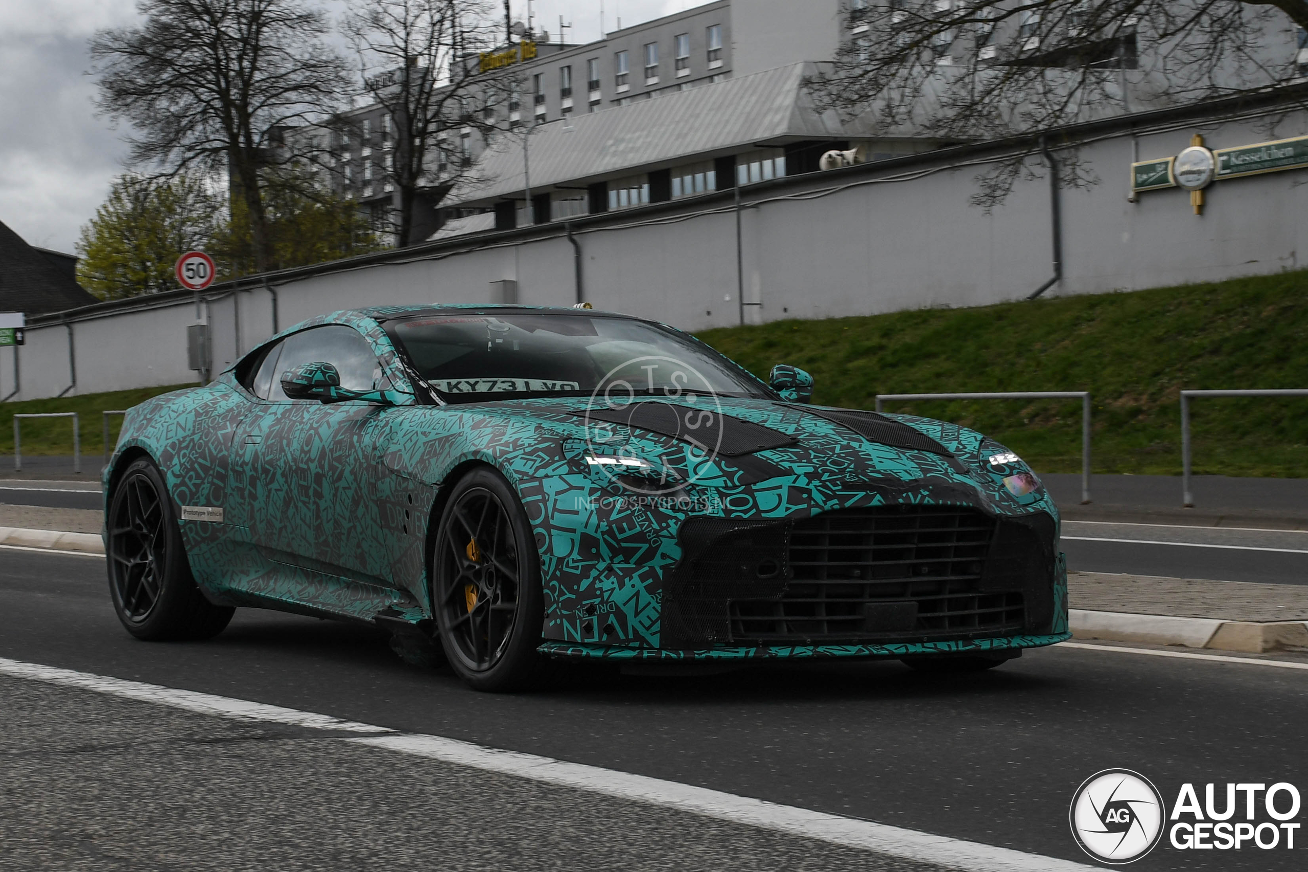 Aston martin dbs superleggera 2026