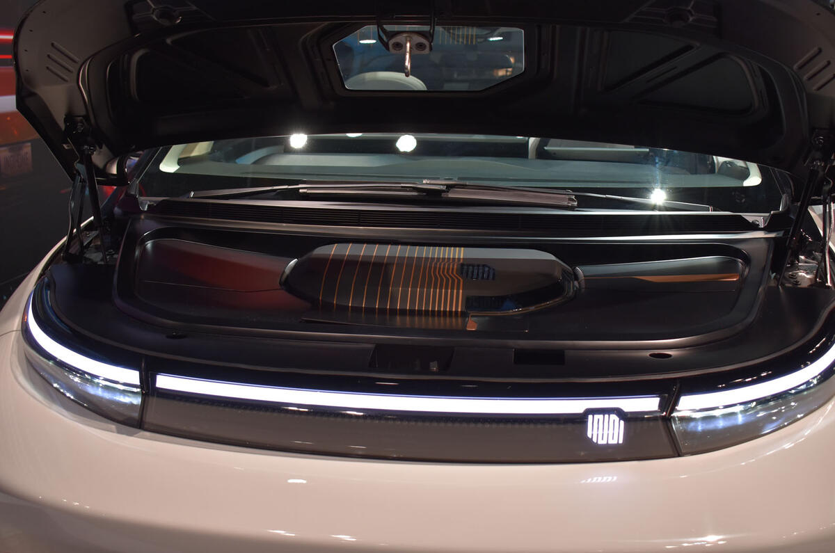 Salón del automóvil de nueva york indi one 202213