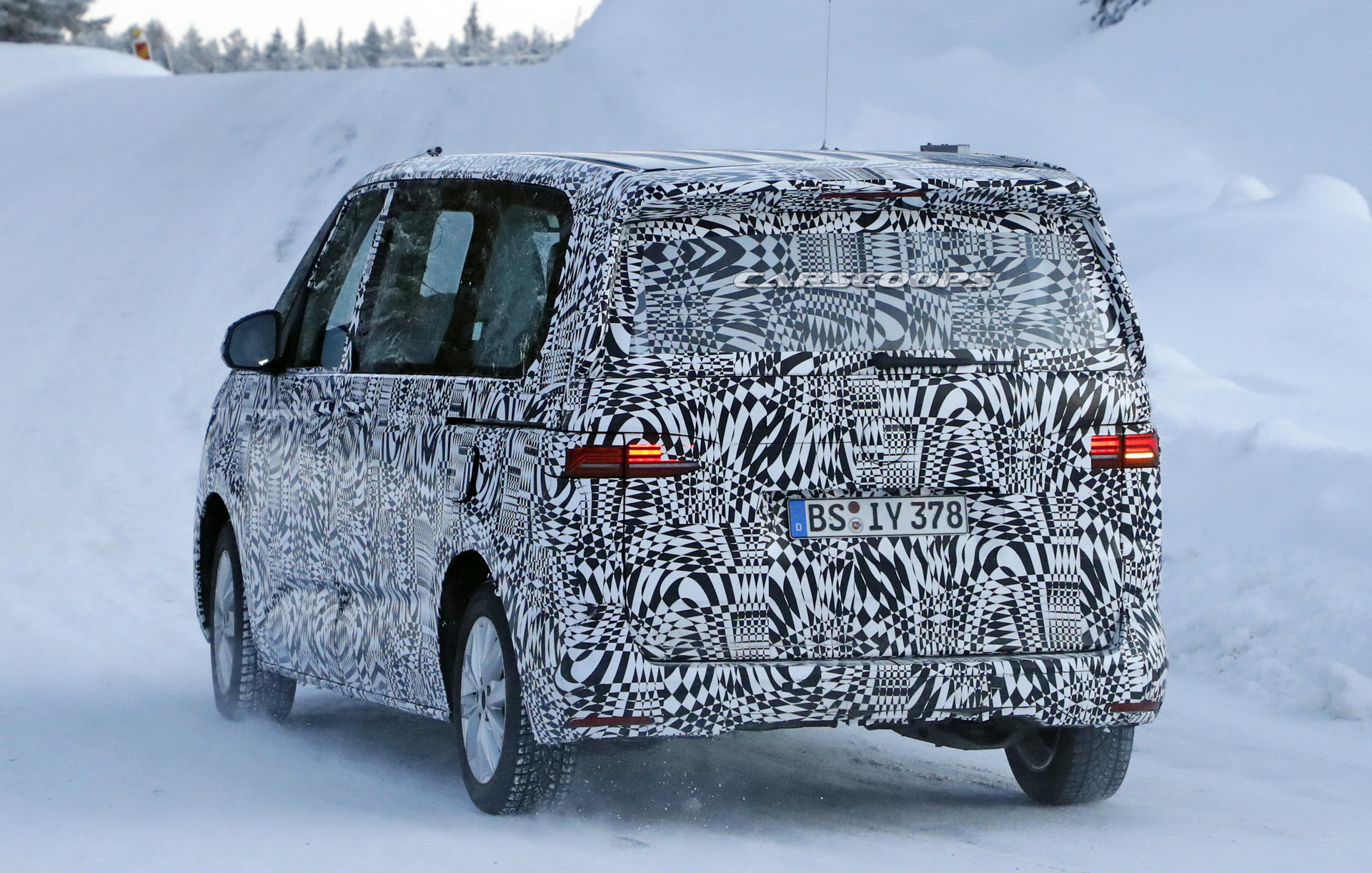 Volkswagen multivan t7 (2021)