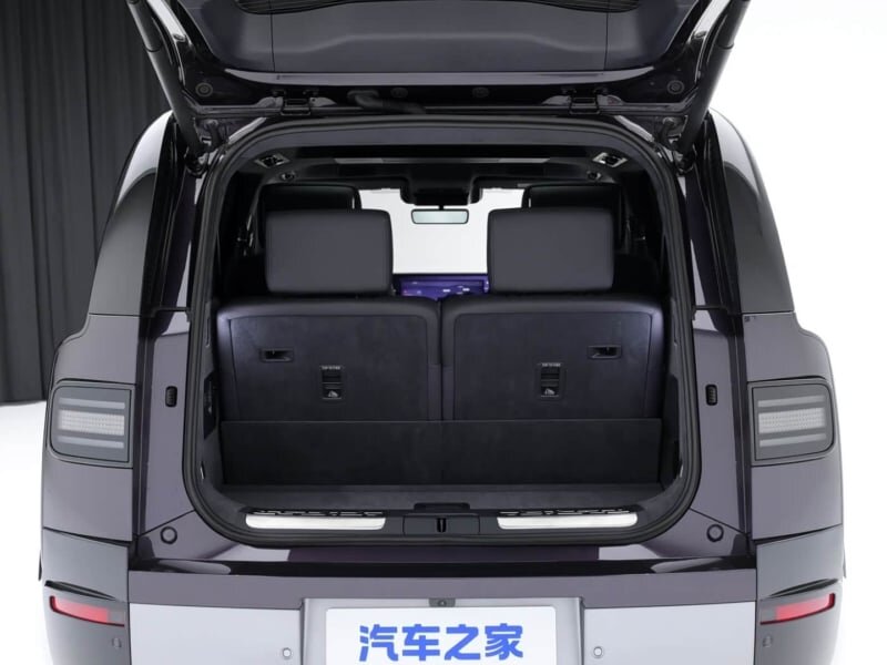 Freelander 8 reveals six-seat cabin with zero-gravity seats and 46. 3-inch screen before launch