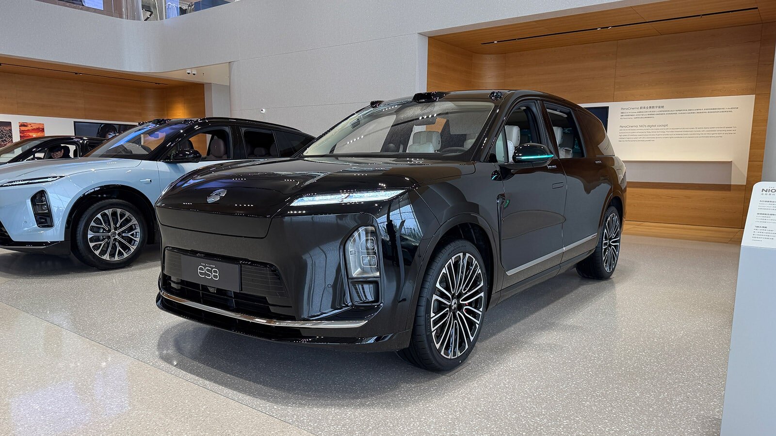 Nio to deliver 130,000th new es8 this week as 5-seat variant revives momentum