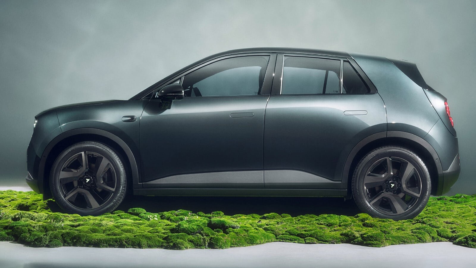 Nio firefly launches first model of design-driven halo series