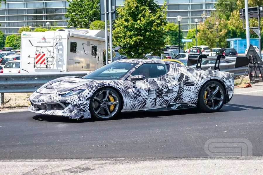 Wat voor hardcore apparaat is ferrari hier aan het testen?