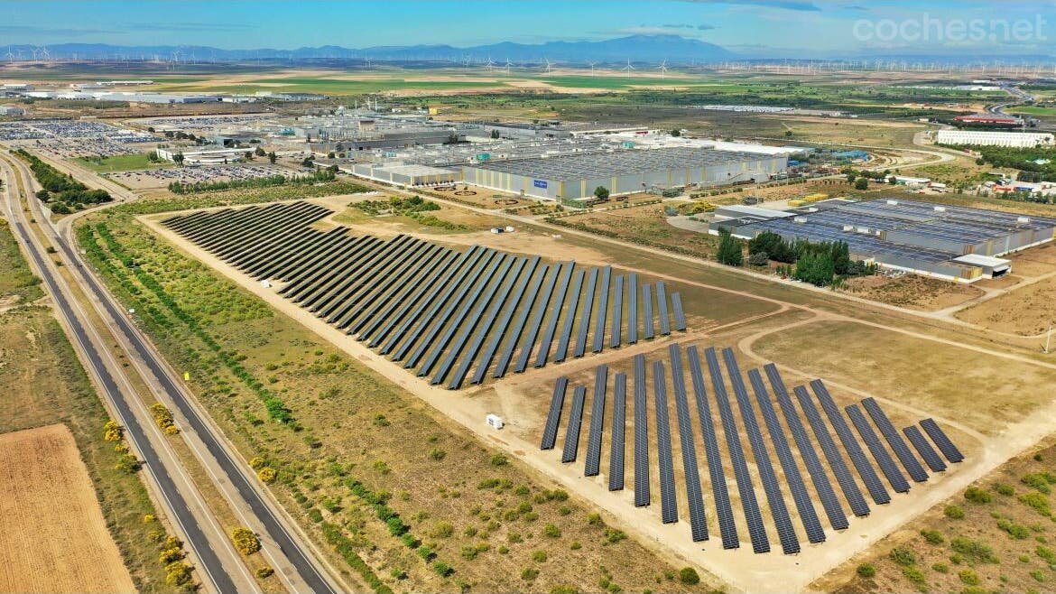 Stellantis y catl contratarán a 4. 000 empleados locales en su fábrica de baterías de zaragoza