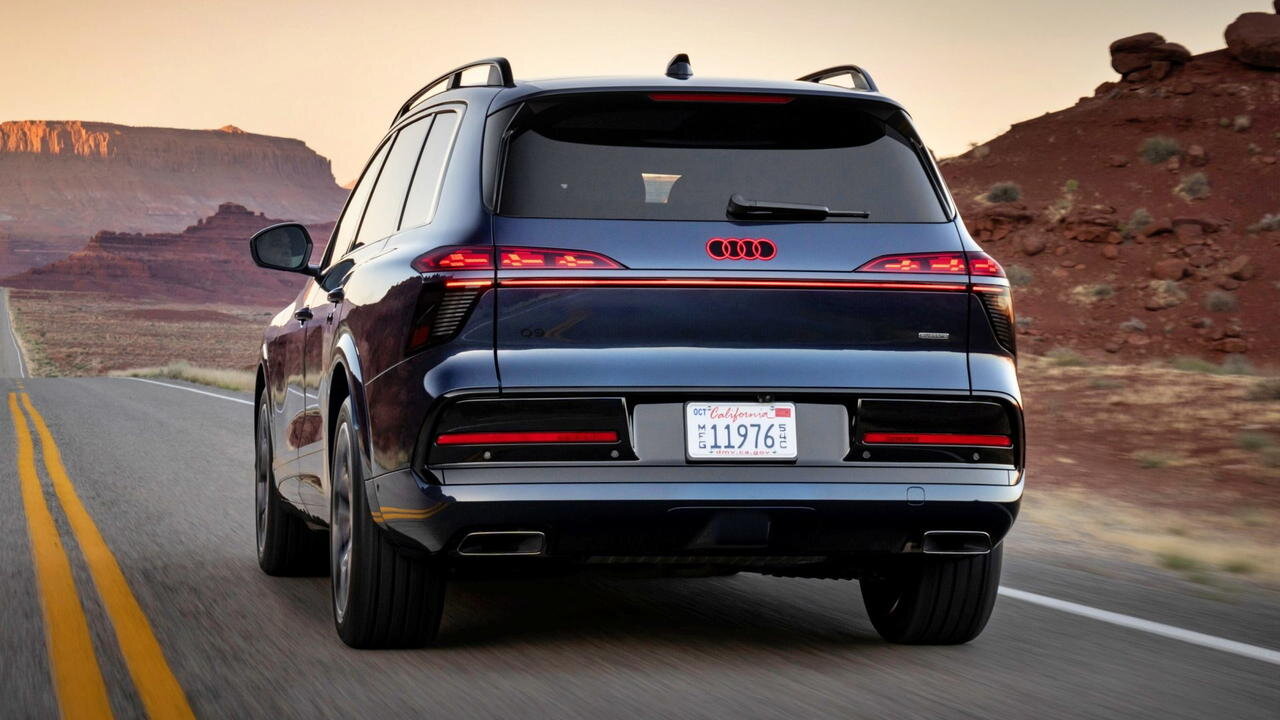 El bmw x7 de audi ya tiene precio en españa, un todocamino que llega con mayor tamaño que el audi q7 y motor v6 diésel de 299 cv
