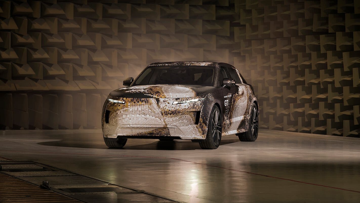 Car-like range rover gt debuts with off-road capability