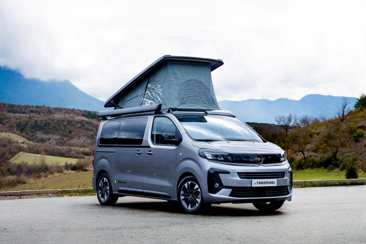 Como una vw california pero unos 30. 000 € más barata, es la camper perfecta para escapadas con sus 180 cv y dos camas dobles
