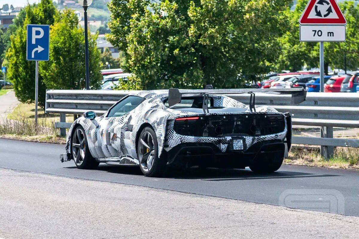 Wat voor hardcore apparaat is ferrari hier aan het testen?