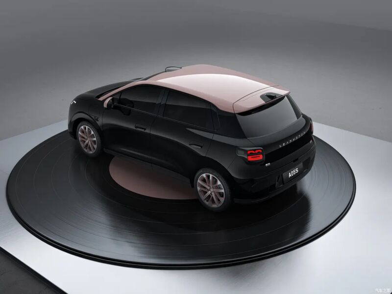 Leapmotor unveils interior of a05s, a sedan version of its popular a10