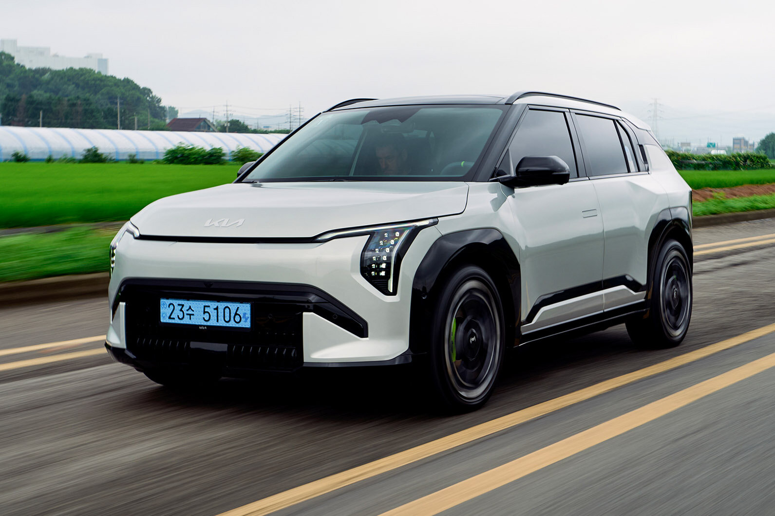 Kia ev3 gt review: a 4wd hot hatch with 288bhp for £49k