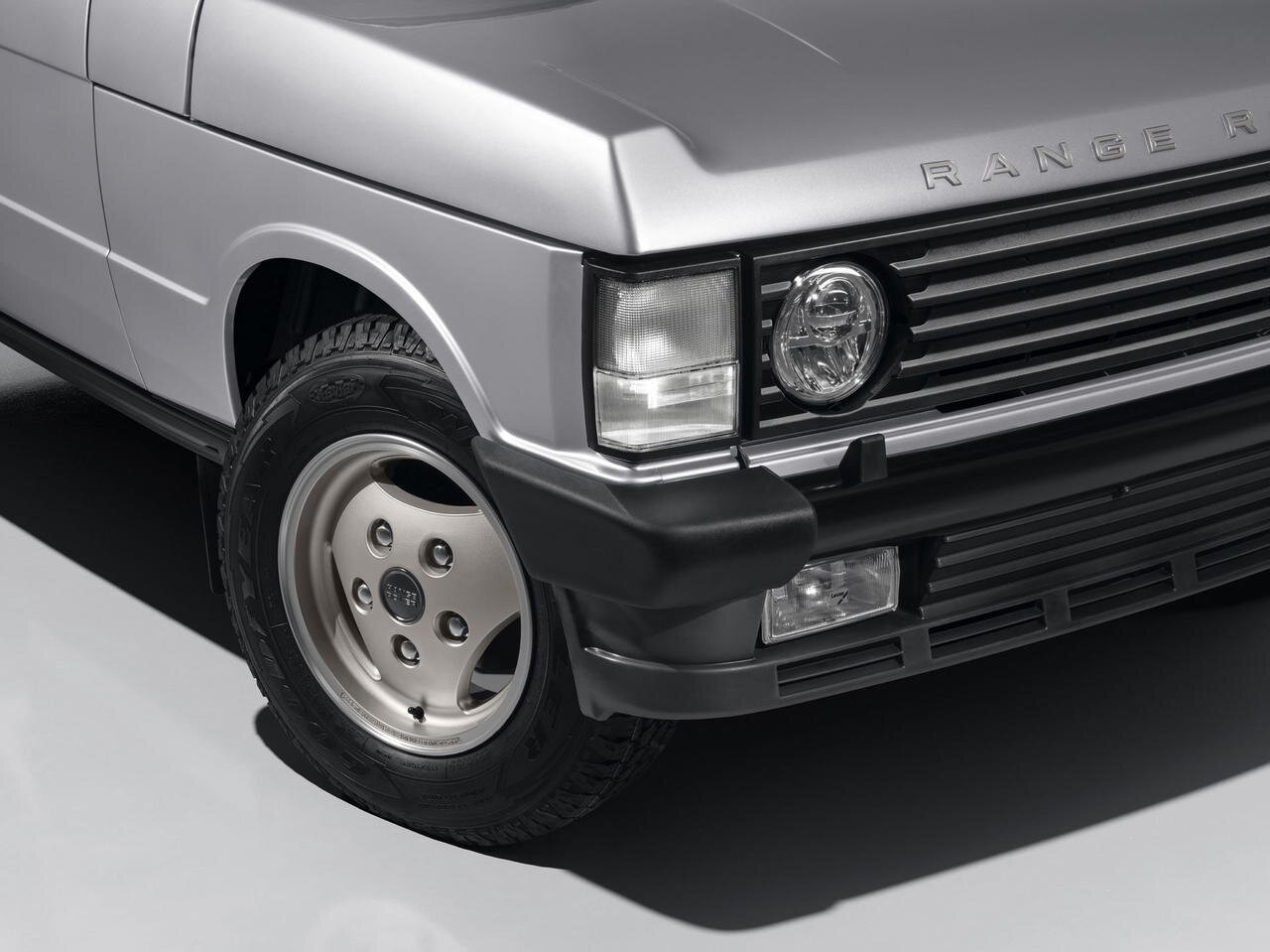 Es el 4x4 clásico mas deseado, un icono de la moda y el diseño por derecho propio, y ahora, tan lujoso como un range rover sv ultra