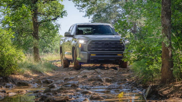 Si una raptor o la trx te parecen demasiado, toyota tiene el 4x4 perfecto para ti, aunque tiene un importante 'pero'