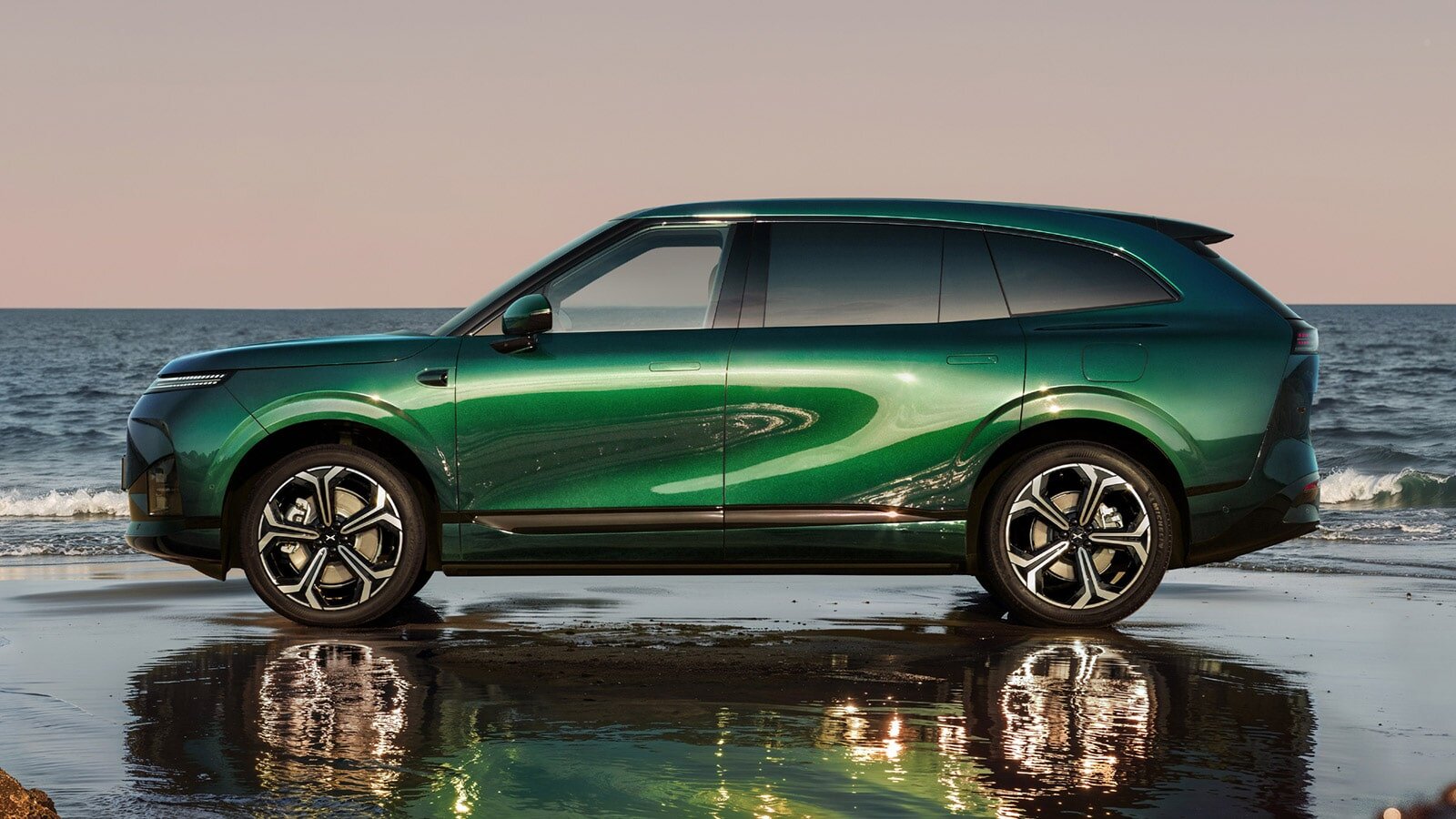 Xpeng teases g9l suv, targeting global market