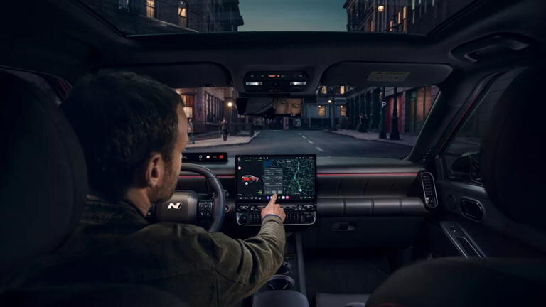 Prometía ser el eléctrico asequible de hyundai, pero su primer precio para españa lo sitúa por encima de tesla