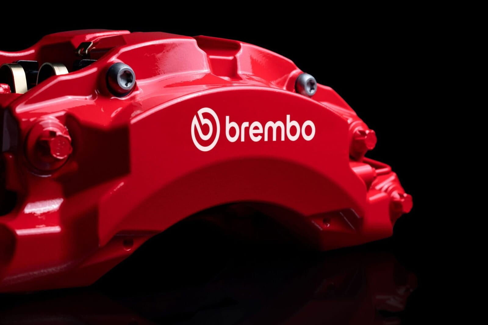 Brembo presenta su pinza de freno más grande, y no la estrenará en el deportivo que piensas