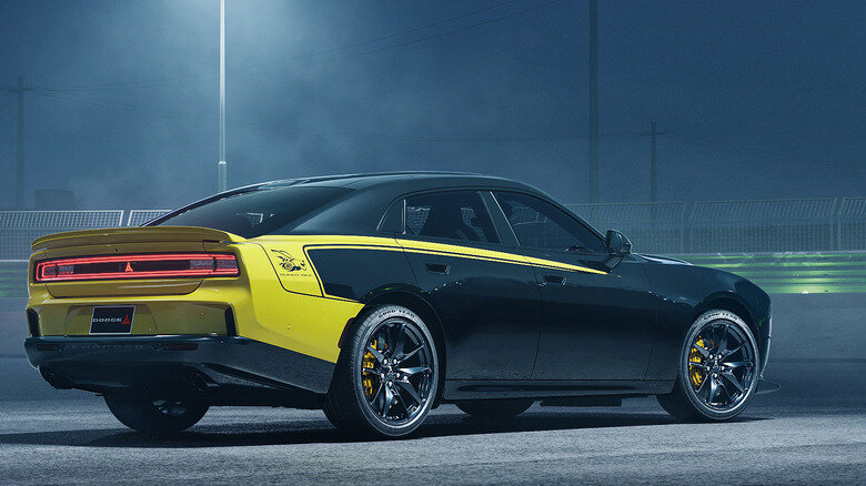 2027 dodge charger super bee is a 600-horsepower track-focused muscle car that's as quick as a hellcat redeye