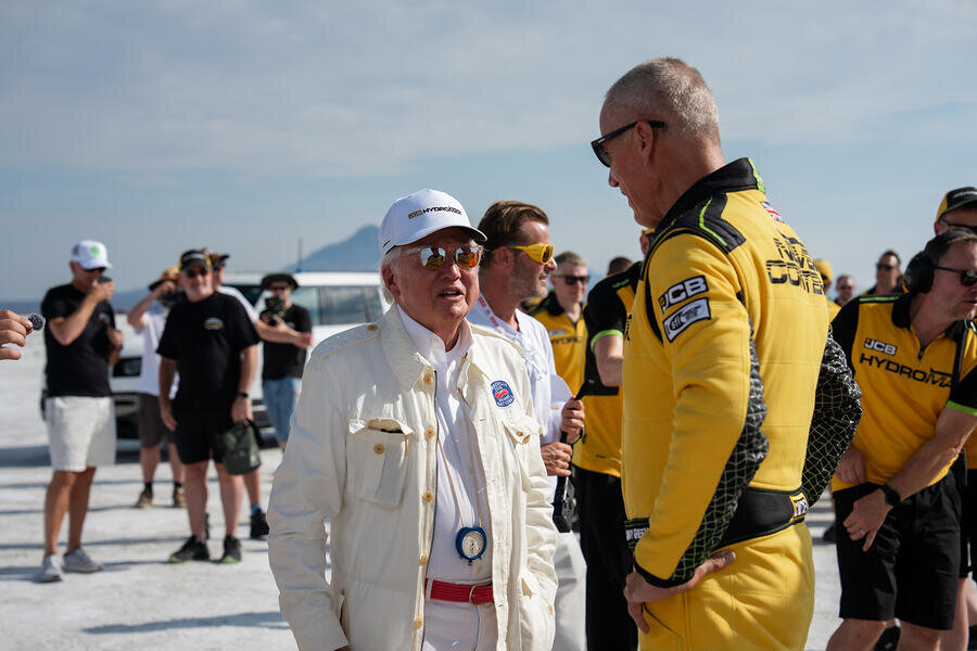 Jcb hydromax: inside the quest to set a 406mph hydrogen record