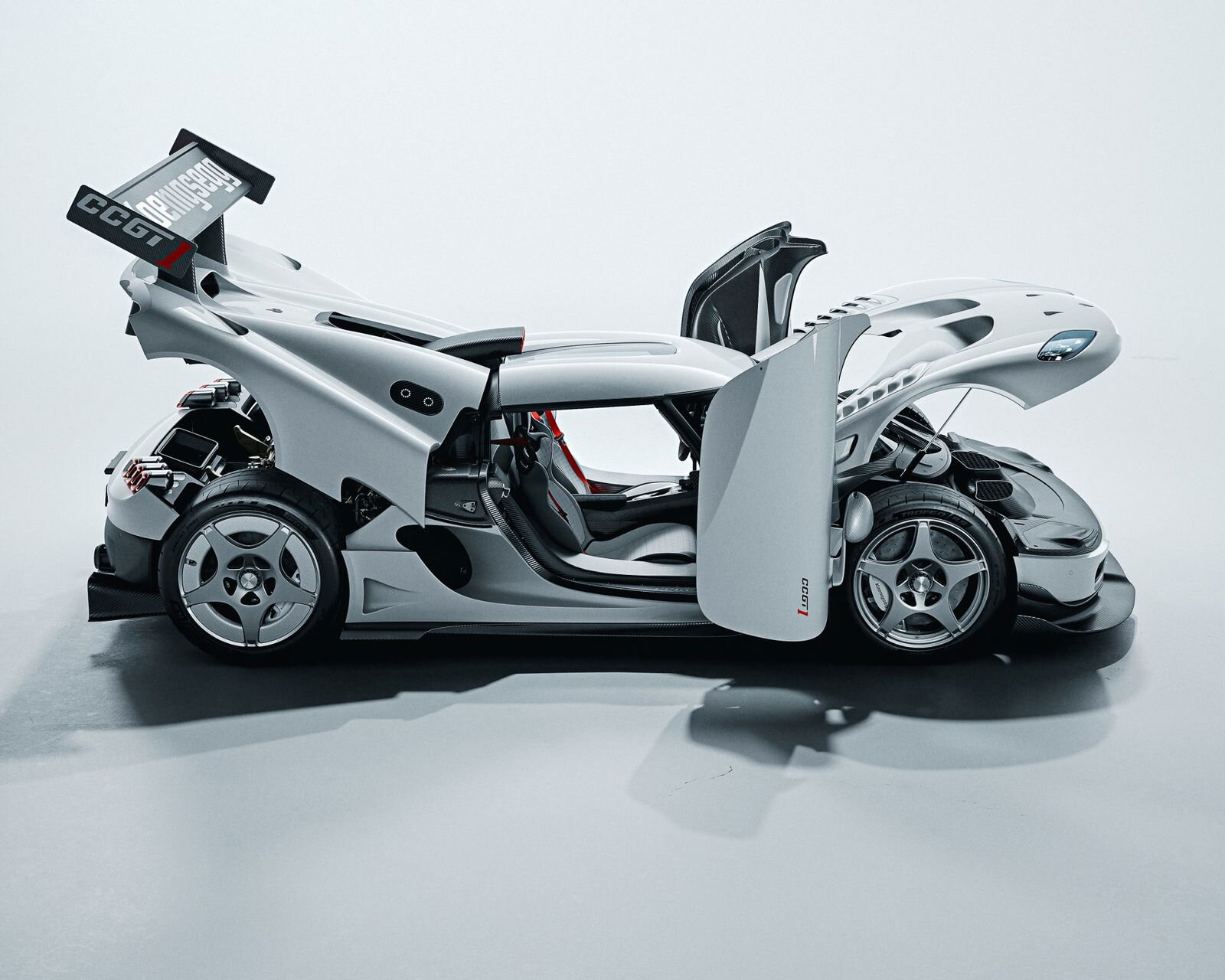 Koenigsegg ccgt1, suecia resucita junto a 1. 600 cv el espíritu de su primer hipercoche de carreras
