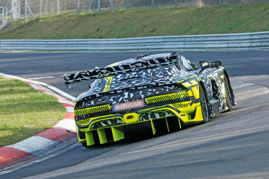 Mercedes-amg priming "insane" new amg gt black series